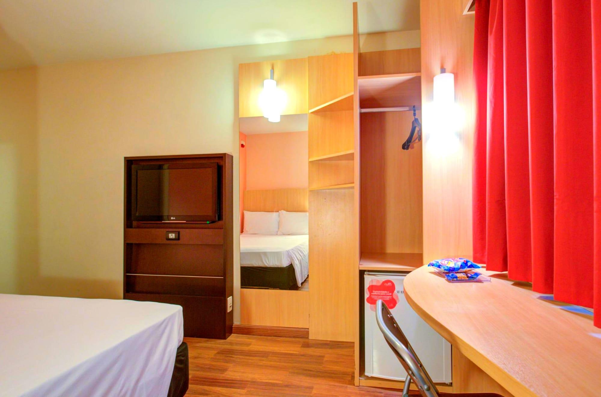 Ibis Vitoria Praia De Camburi Eksteriør bilde